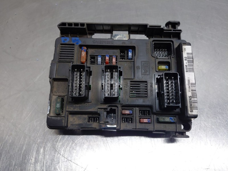 Recambio de caja reles / fusibles para peugeot partner furgón/monospace (5_, g_) 1.9 d referencia OEM IAM 9643498980  