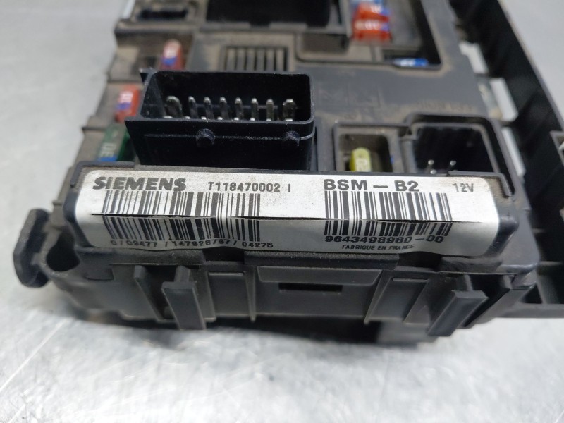 Recambio de caja reles / fusibles para peugeot partner furgón/monospace (5_, g_) 1.9 d referencia OEM IAM 9643498980  