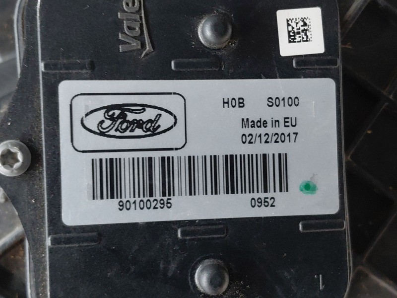 Recambio de faro izquierdo para ford kuga (cbs) ecoboost referencia OEM IAM 2184656  