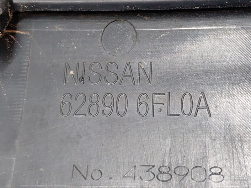 Recambio de rejilla delantera para nissan x-trail iv 2.5 dci 4wd referencia OEM IAM 623106FL0C  