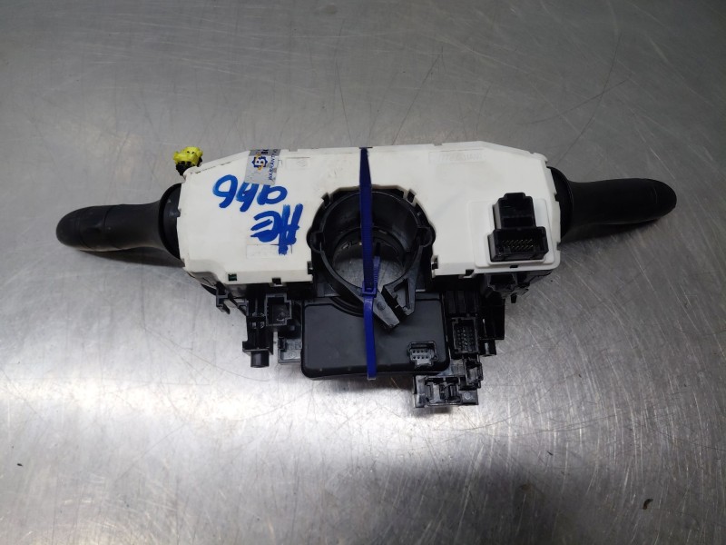 Recambio de anillo airbag para nissan x-trail iv 2.5 dci 4wd referencia OEM IAM 255546FL0A  