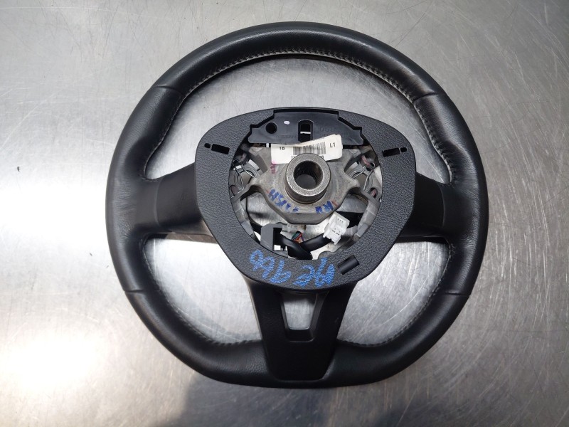Recambio de volante para nissan x-trail iv 2.5 dci 4wd referencia OEM IAM 484306FL1B  