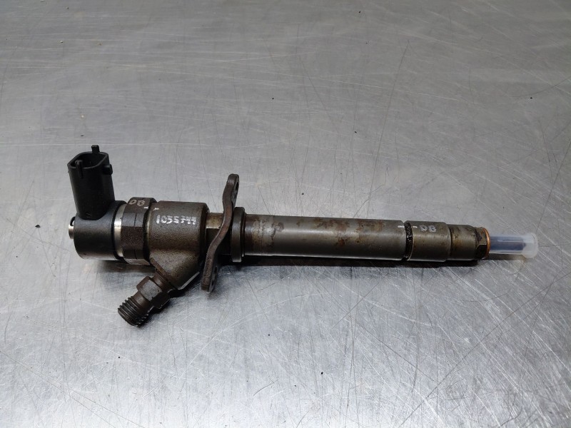 Recambio de inyector para volvo xc90 i (275) d5 awd referencia OEM IAM 0445110078  