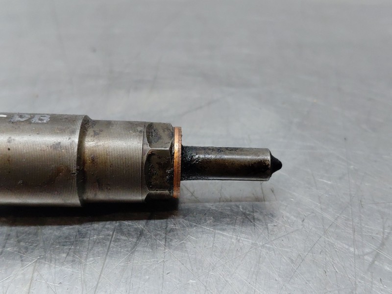 Recambio de inyector para volvo xc90 i (275) d5 awd referencia OEM IAM 0445110078  