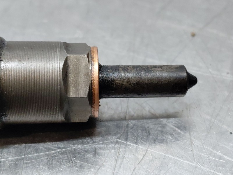 Recambio de inyector para volvo xc90 i (275) d5 awd referencia OEM IAM 0445110078  