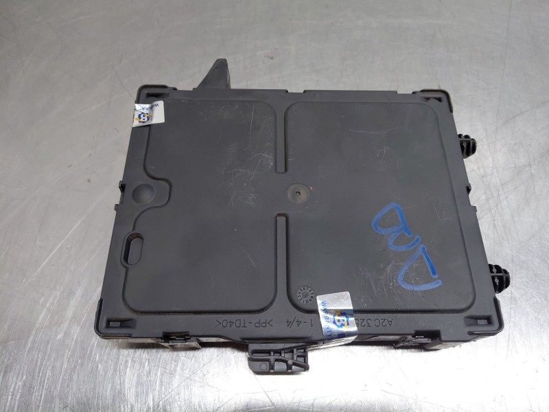 Recambio de modulo confort para nissan x-trail iv 2.5 dci 4wd referencia OEM IAM 284B14BA6A  