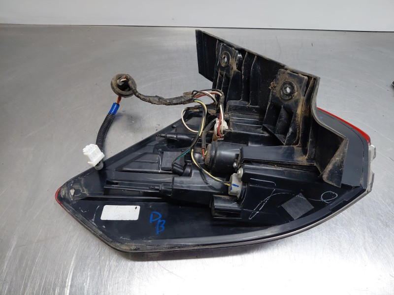 Recambio de piloto trasero derecho para nissan x-trail iv 2.5 dci 4wd referencia OEM IAM 265506FL0A  