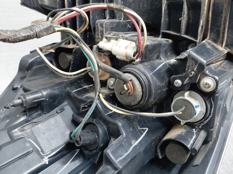 Recambio de piloto trasero derecho para nissan x-trail iv 2.5 dci 4wd referencia OEM IAM 265506FL0A  
