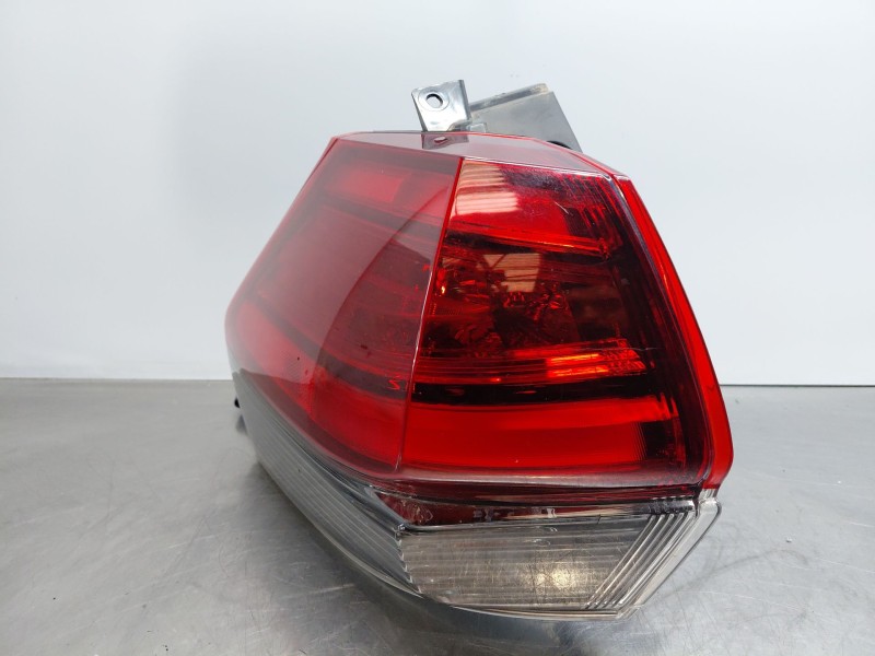 Recambio de piloto trasero izquierdo para nissan x-trail iv 2.5 dci 4wd referencia OEM IAM 265556FL0A  