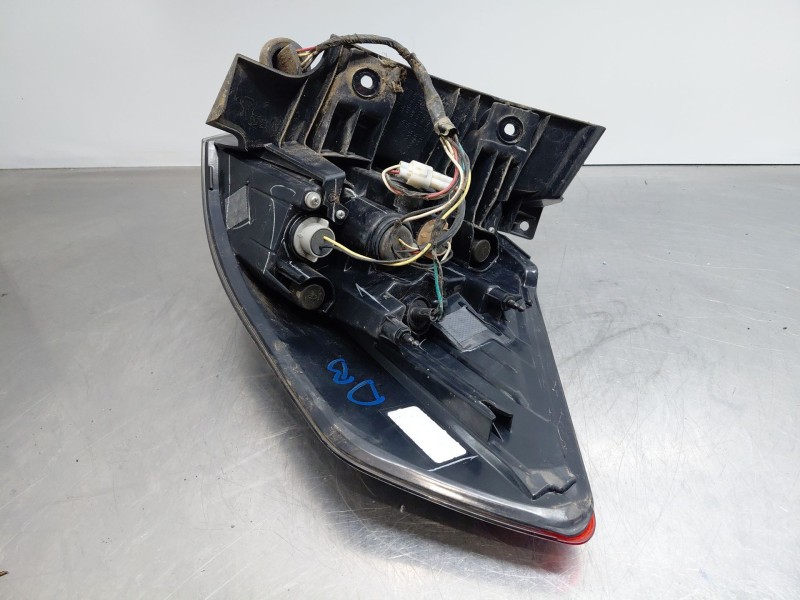 Recambio de piloto trasero izquierdo para nissan x-trail iv 2.5 dci 4wd referencia OEM IAM 265556FL0A  