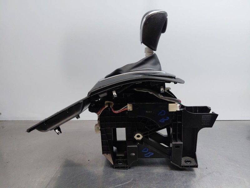 Recambio de palanca cambio para nissan x-trail iv 2.5 dci 4wd referencia OEM IAM 349016FL1B 349406FLAA 