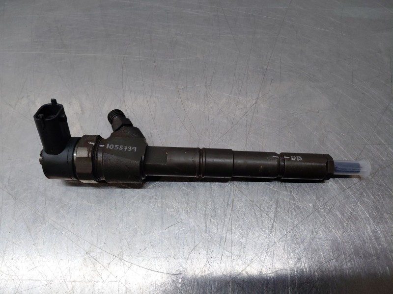 Recambio de inyector para opel insignia a (g09) 2.0 cdti (68) referencia OEM IAM 0445110327  