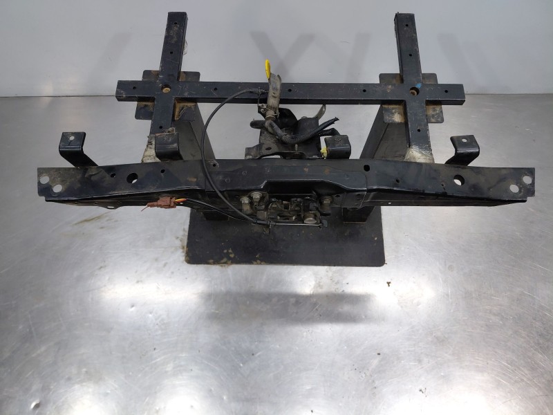 Recambio de panel frontal para nissan x-trail iv 2.5 dci 4wd referencia OEM IAM 625114BC0A  