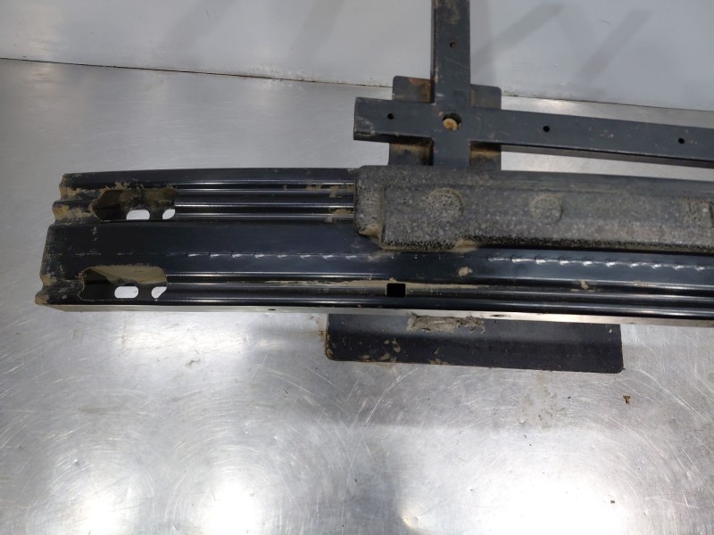 Recambio de refuerzo paragolpes trasero para nissan x-trail iv 2.5 dci 4wd referencia OEM IAM 850324BC0A  