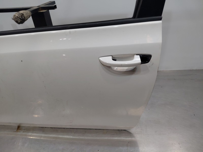 Recambio de puerta delantera izquierda para volkswagen golf vi (5k1) 1.6 tdi referencia OEM IAM 5K3831055K  