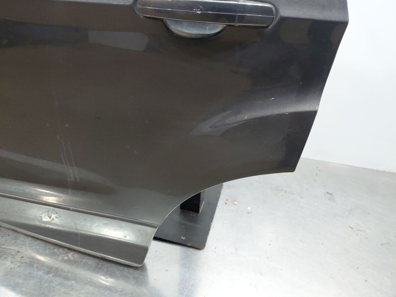 Recambio de puerta trasera izquierda para ford kuga (cbs) ecoboost referencia OEM IAM 2413516  