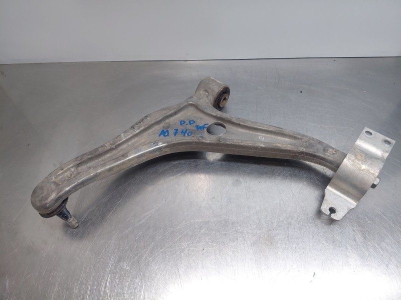 Recambio de brazo suspension inferior delantero derecho para mercedes-benz clase cla (w118) sedan referencia OEM IAM   