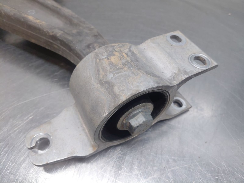 Recambio de brazo suspension inferior delantero derecho para mercedes-benz clase cla (w118) sedan referencia OEM IAM   