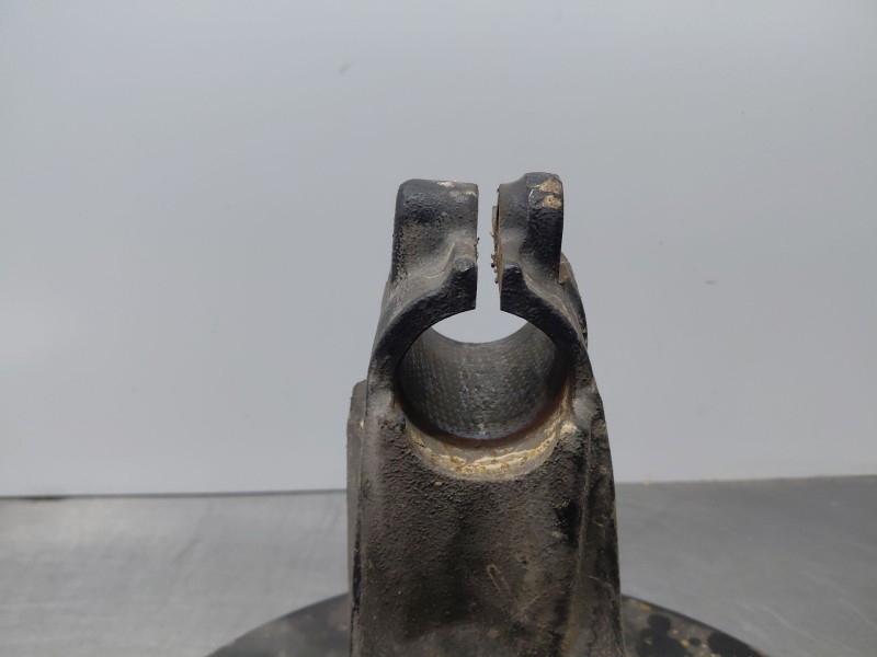 Recambio de mangueta delantera izquierda para ford kuga (cbs) titanium referencia OEM IAM 1781987  