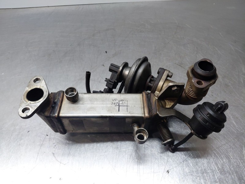 Recambio de enfriador egr para bmw 1 coupé (e82) 120 d referencia OEM IAM   