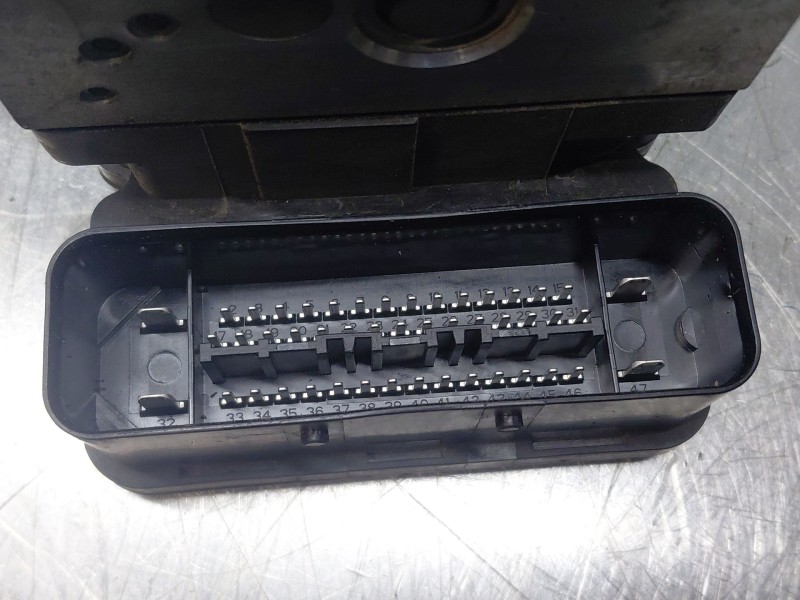 Recambio de abs para volkswagen golf vi (5k1) 1.6 tdi referencia OEM IAM   