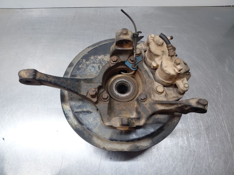 Recambio de mangueta delantera derecha para land rover discovery ii (l318) 2.5 td5 4x4 referencia OEM IAM TAX000040  