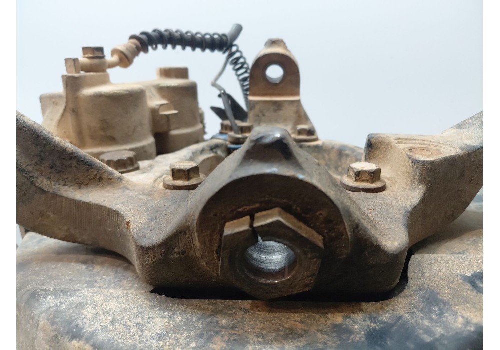 Recambio de mangueta delantera izquierda para land rover discovery ii (l318) 2.5 td5 4x4 referencia OEM IAM TAX000050  