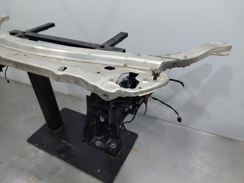 Recambio de panel frontal para mercedes-benz clase e (w213) elegance referencia OEM IAM   
