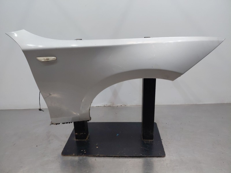 Recambio de aleta delantera derecha para bmw 1 coupé (e82) 120 d referencia OEM IAM   