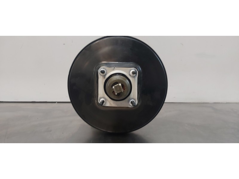 Recambio de servofreno para mazda 3 berlina (bk) 1.6 crdt active referencia OEM IAM BP8J43950A  