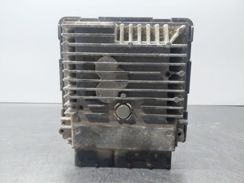 Recambio de centralita motor uce para volkswagen golf vi (5k1) 1.6 tdi referencia OEM IAM   