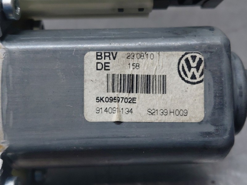 Recambio de motor elevalunas delantero derecho para volkswagen golf vi (5k1) 1.6 tdi referencia OEM IAM   