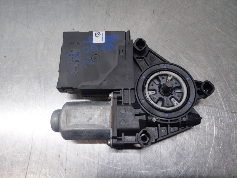 Recambio de motor elevalunas delantero izquierdo para volkswagen golf vi (5k1) 1.6 tdi referencia OEM IAM   