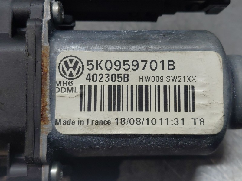 Recambio de motor elevalunas delantero izquierdo para volkswagen golf vi (5k1) 1.6 tdi referencia OEM IAM   