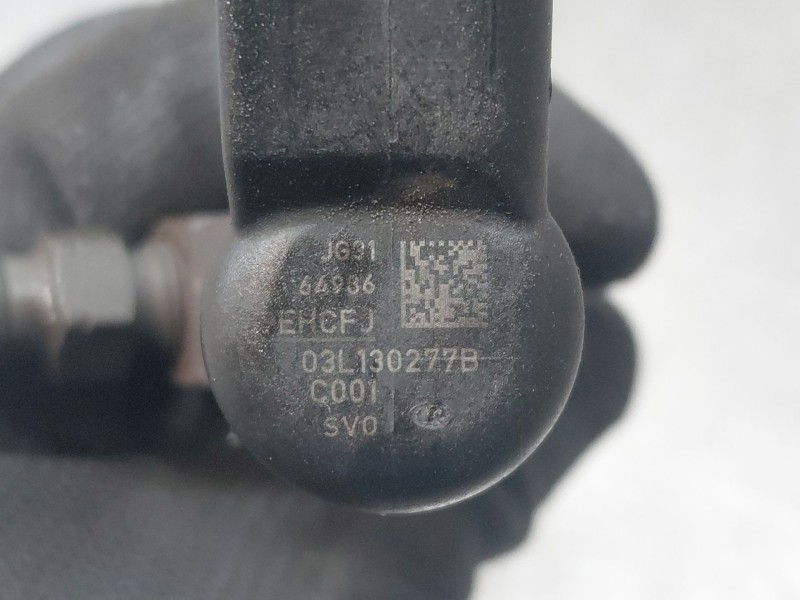 Recambio de inyector para volkswagen golf vi (5k1) 1.6 tdi referencia OEM IAM   