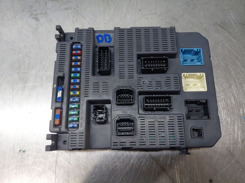 Recambio de caja reles / fusibles para peugeot 308 i (4a_, 4c_) 1.6 16v referencia OEM IAM   