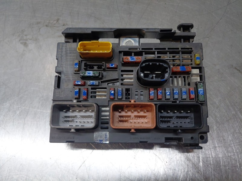 Recambio de caja reles / fusibles para peugeot 308 i (4a_, 4c_) 1.6 16v referencia OEM IAM   