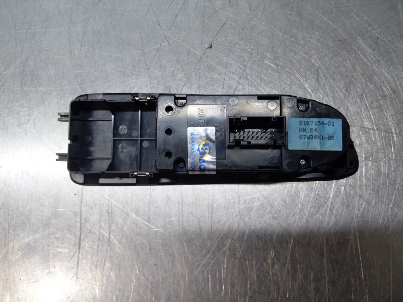 Recambio de mando elevalunas delantero izquierdo para bmw 1 coupé (e82) 120 d referencia OEM IAM   