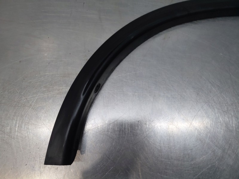 Recambio de aletin trasero derecho para nissan x-trail iv 2.5 dci 4wd referencia OEM IAM 788604BA0A  