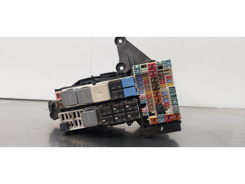 Recambio de caja reles / fusibles para ford transit kastenwagen (ttg) 350 l2 ambiente referencia OEM IAM GK3T14401   Recambio de caja reles / fusibles para ford transit kastenwagen (ttg) 350 l2 ambiente referencia OEM IAM GK3T14401