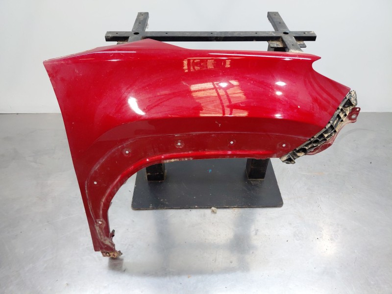 Recambio de aleta delantera derecha para toyota yaris cross mpx style referencia OEM IAM   