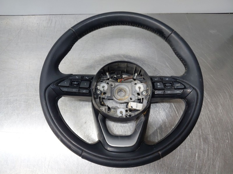 Recambio de volante para toyota yaris cross mpx style referencia OEM IAM   