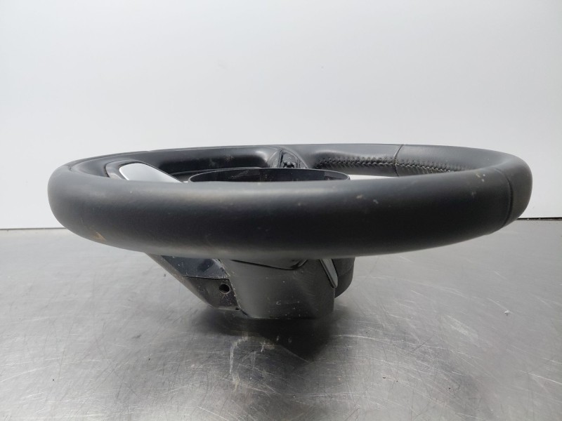 Recambio de volante para toyota yaris cross mpx style referencia OEM IAM   