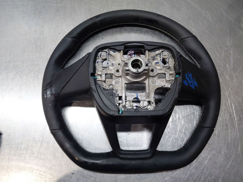Recambio de volante para omoda 5 premium referencia OEM IAM   