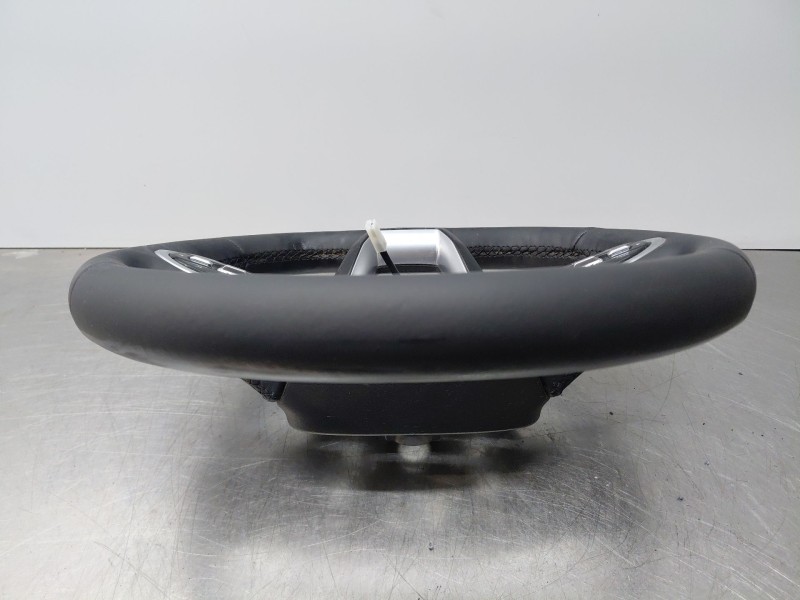 Recambio de volante para omoda 5 premium referencia OEM IAM   