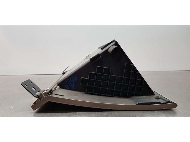 Recambio de guantera para ssangyong rodius xdi limited referencia OEM IAM 7770021100 7770021100ACO 