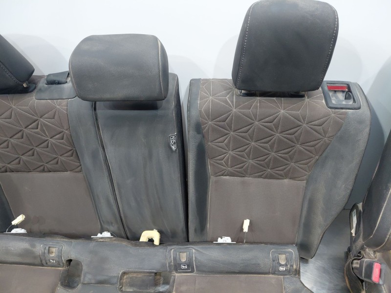 Recambio de juego asientos completo para toyota yaris cross mpx style referencia OEM IAM   
