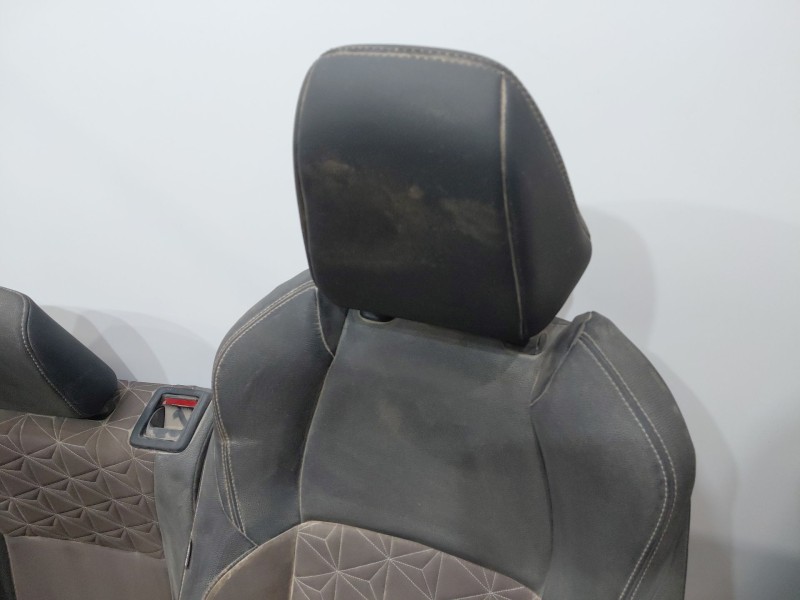 Recambio de juego asientos completo para toyota yaris cross mpx style referencia OEM IAM   