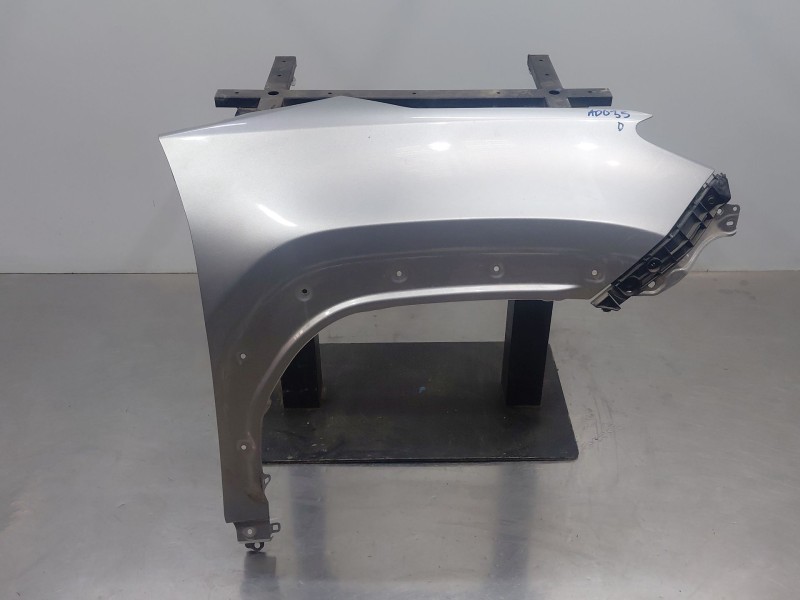 Recambio de aleta delantera derecha para toyota yaris cross mpx style referencia OEM IAM   