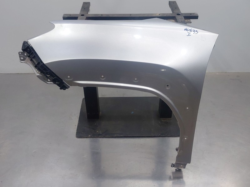 Recambio de aleta delantera izquierda para toyota yaris cross mpx style referencia OEM IAM   